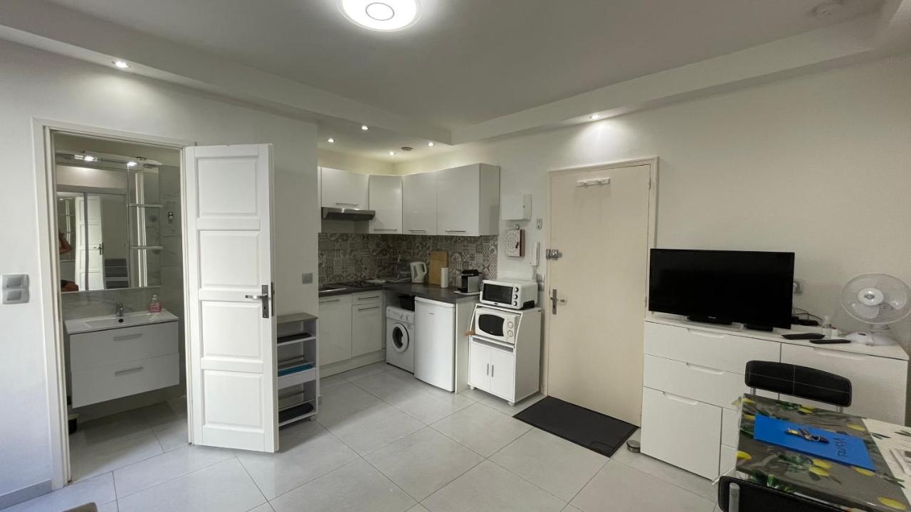 Studio Rue Pietonne Proche Plage Ментона Экстерьер фото
